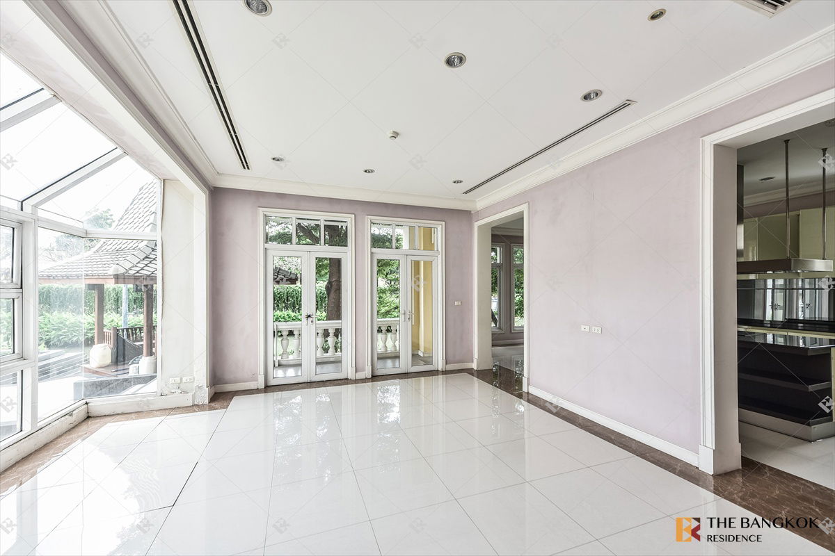 picture The Royal Residence Kaset-Nawamin is located in the convenience of Kaset-Nawamin area. - 33/39