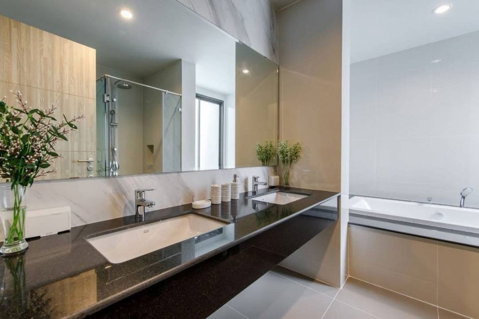 รูป ♦️ให้เช่าพูลวิลล่าหรู สไตล์โมเดิร์น ใกล้กาดฝรั่ง 4ห้องนอน 65,000บาท☎️064-792-4426(เบญ) - รูปที่ 5/12