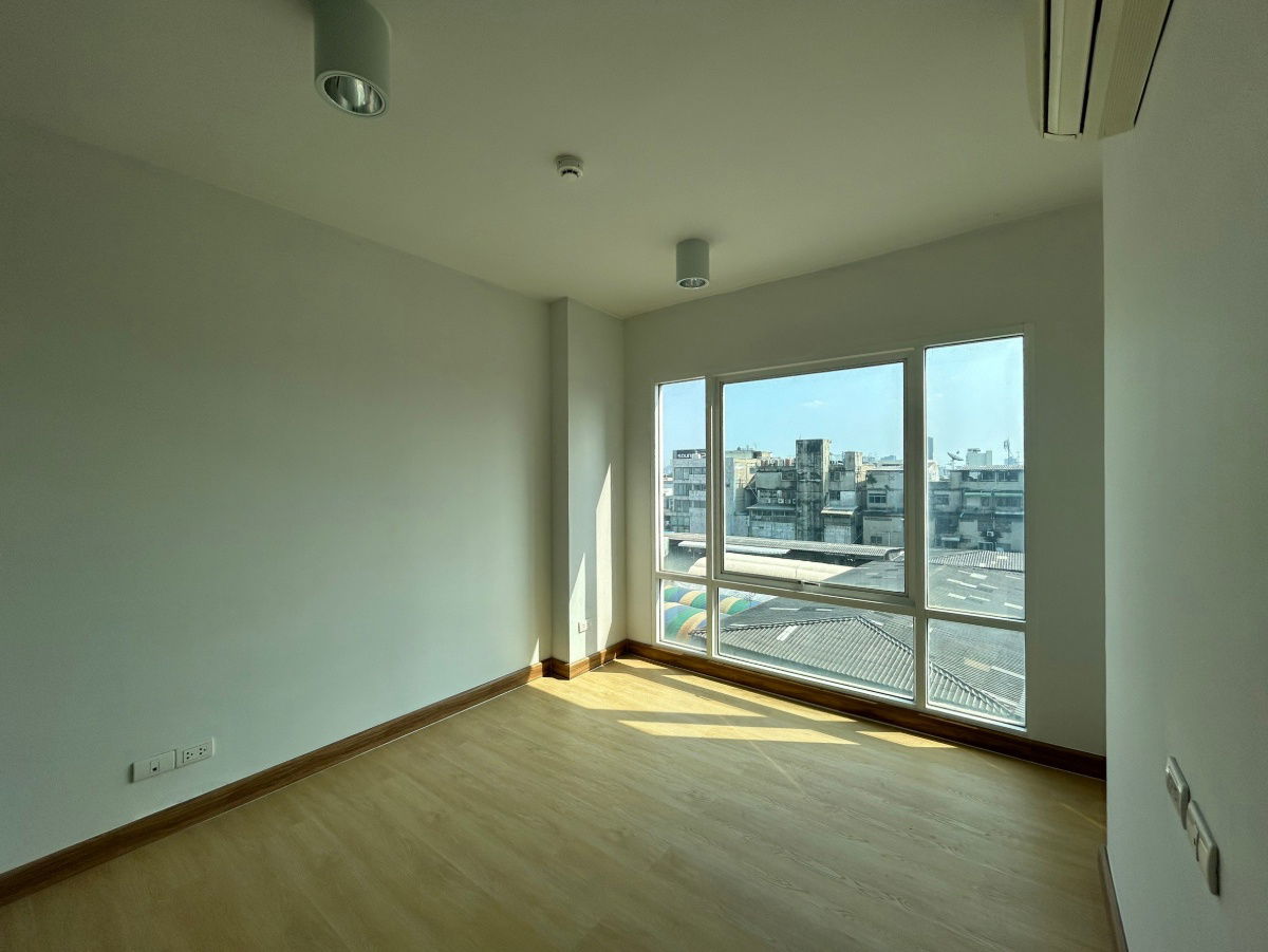 รูป JK 4963220 : แบงค์คอก ฮอไรซอน รัชดา - ท่าพระ - รูปที่ 28/45