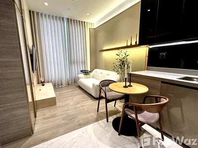 Condos for rent : 1 Bedroom Condo for rent at The Crest Park Residences 1758578