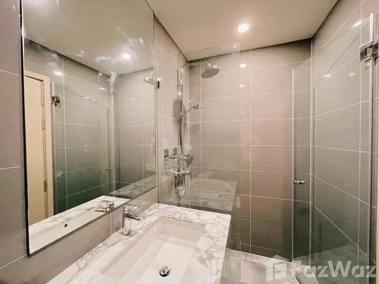 picture Luxury 2 Bed 2 Bath with Bathtub near BTS Chidlom CBD 5364612 - 10/12