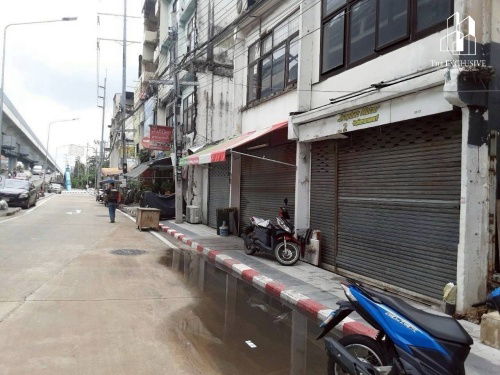 รูป ขายตึกแถว/อาคารพาณิชย์ 3.5 ชั้น ใกล้ ม.ศรีปทุม บางเขน ติดรถไฟฟ้า สถานีบางบัว - รูปที่ 3/8