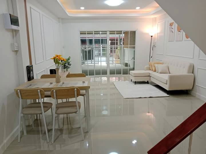 รูป ขายบ้าน 2 ชั้น รีโนเวทใหม่ทั้งหลัง ใจกลางเมือง ถนนเสือป่า ซอย 4 ต.หน้าเมือง ราชบุรี ใกล้โรบินสัน ตลาดศรีเมือง - รูปที่ 5/14