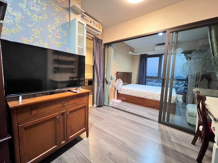 รูป 💥💥ขาย!! Condo The Stage Taopoon Interchange 1 Bed 26 ตร.ม. ชั้น 22 แต่งครบ พร้อมอยู่!! ใกล้ MRT เตาปูน สอบถาม LINE: @atfirm💥💥 - รูปที่ 1/16