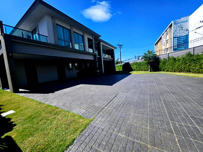 บ้านเดี่ยวให้เช่า : HR3082 Exclusive Rental บ้านเดี่ยว 2 ชั้น หลังใหญ่ พื้นที่ใช้สอย 452 ตร.ม. โครงการ The Palm บางนา-วงแหวน 