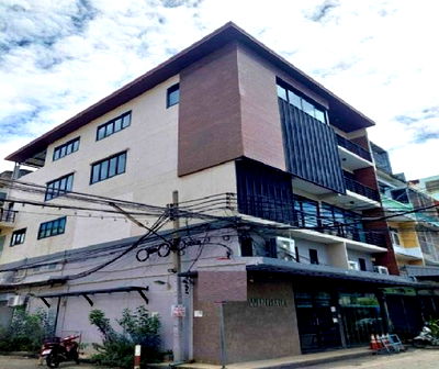 เช่าสำนักงาน วิทยาลัยพยาบาลเซนต์หลุยส์ : ให้เช่าอาคารสำนักงาน 4.5 ชั้น พระราม 3 , ถนนจันทร์ เข้าทาง เจริญกรุง 107 ได้ แอร์ 8 เครื่อง