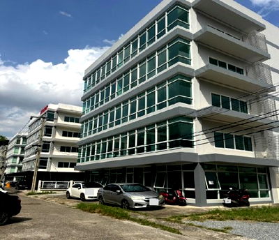 เช่าสำนักงาน ถนนประเสริฐมนูกิจ : ให้เช่าอาคารสำนักงาน 5 ชั้น ซอยนวลจันทร์ / มีช่องสำหรับใส่ลิฟท์ พื้นที่ใช้สอย 750 ตารางเมตร / เหมาะเป็นสำนักงาน 