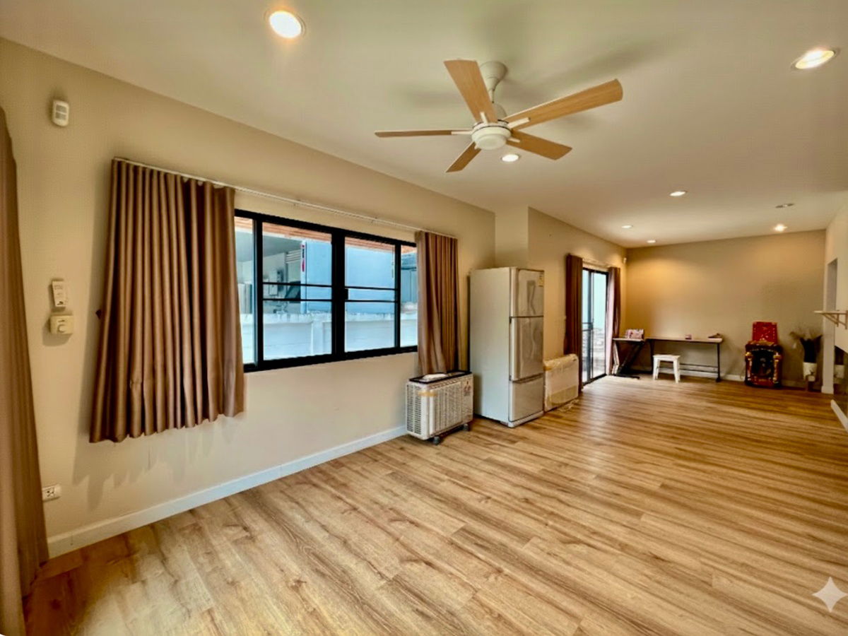 picture **For Sale | Sena Park Ville Ramintra – Wongwaen Move-in Ready Single House with Solar Cell | Near BTS Ramintra KM.9** - 7/29