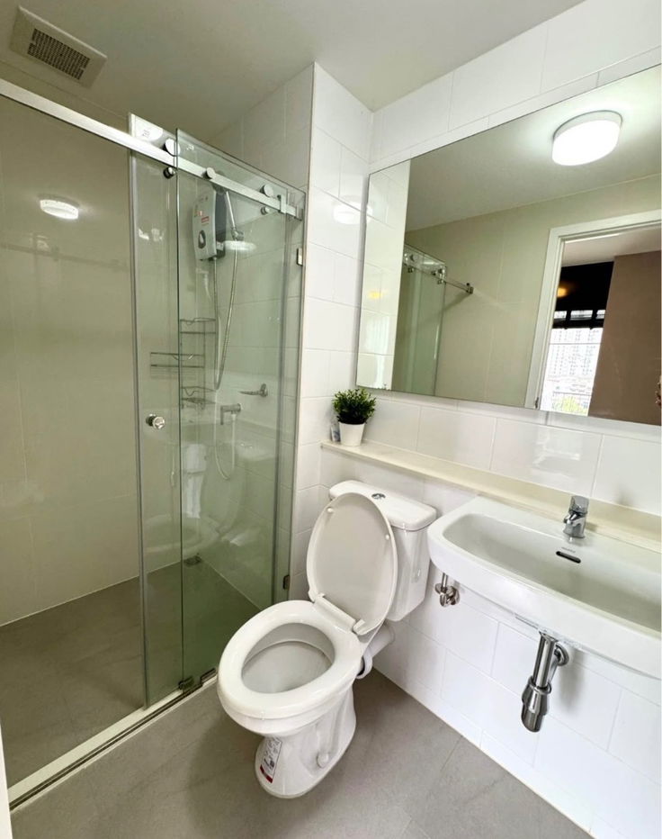 picture #S5117 For Rent Plum Condo Ram60 Interchange - 8/11