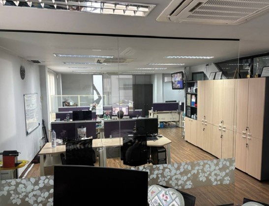 รูป ให้เช่า โฮมออฟฟิศ 4 ชั้น / พร้อมเฟอร์นิเจอร์สำนักงาน ซอยนวมินทร์ 36 / พื้นที่ 545 ตารางเมตร - รูปที่ 2/16