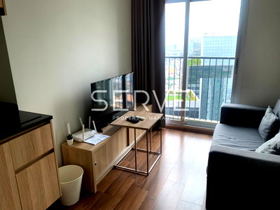 Condos for sale MRT Phra Ram 9 : 1 Bed  Super High Fl. 35+ Next to MRT Thailand Cultural Centre 80 m @ Noble Revolve Ratchada 2