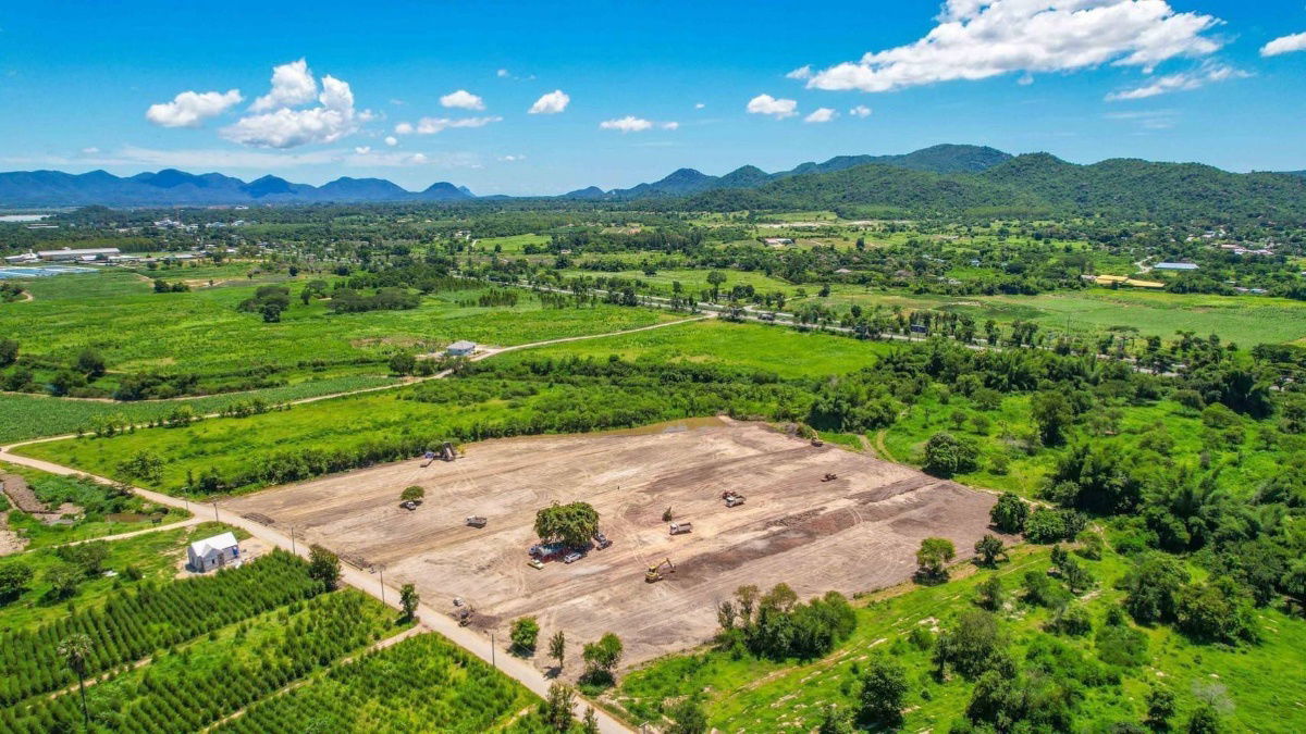 รูป หัวหินถิ่นทำเลต.หินเหล็กไฟประจวบผ่อน12เดือนฟรีดอกเบี้ย200ตรว790000ทำสัญญา100000ใกล้ตลาดน้ำสามพัน17กมชายหาดหัวหิน16กมตลาดนัดหนองขอน7.7กมถนนบายพาส2.6กม - รูปที่ 12/19