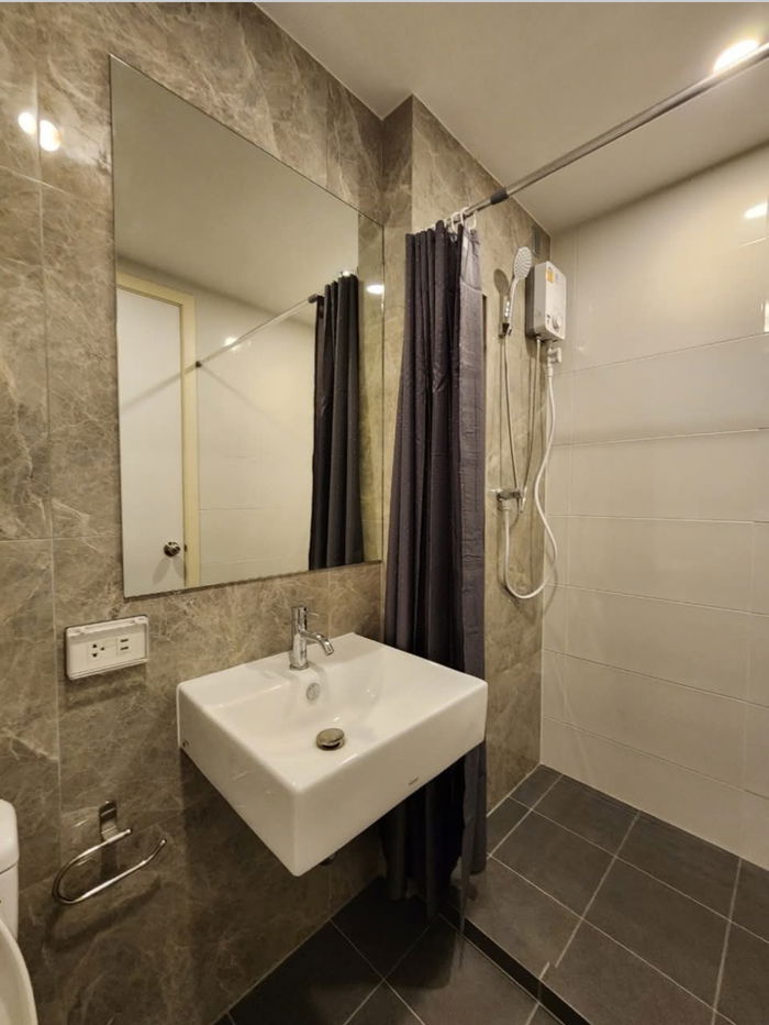 picture Origin Sailuat ready to move in - 6/6