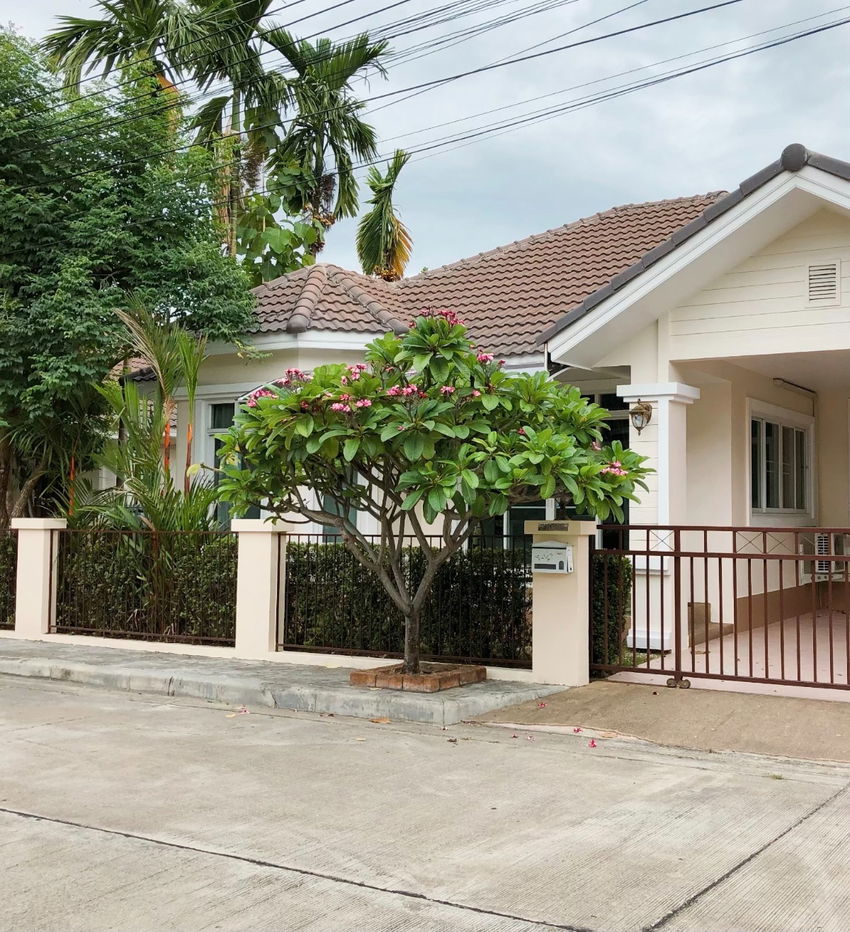 รูป ขายบ้านเดี่ยวชั้นเดียว  3 ห้องนอน  2 ห้องน้ำ  1 ห้องครัว  1 ที่จอดรถ - รูปที่ 2/21