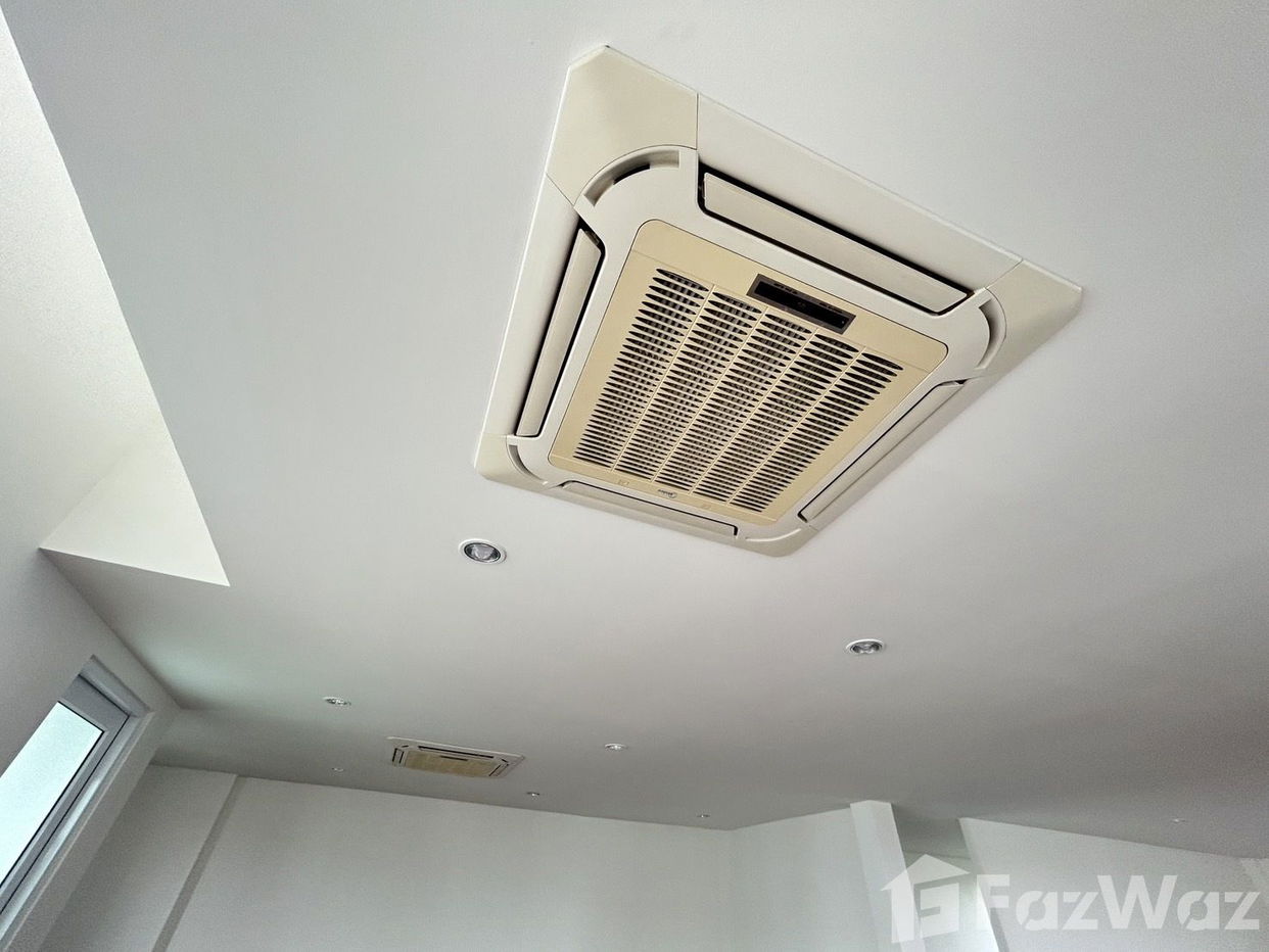 รูป ทาวน์เฮ้าส์ให้เช่า 10 ห้องนอน ในโครงการ บิซ แกลเลอเรีย นวลจันทร์ 5576051 - รูปที่ 27/30