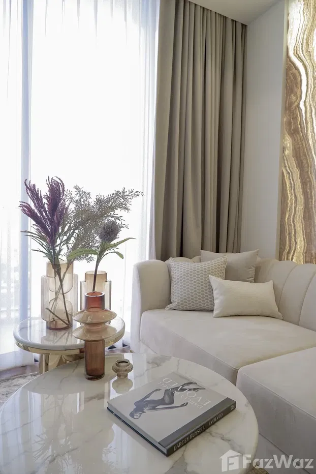 picture 1 Bedroom at 28 Chidlom (Park view) east facing unit 5911680 - 4/10