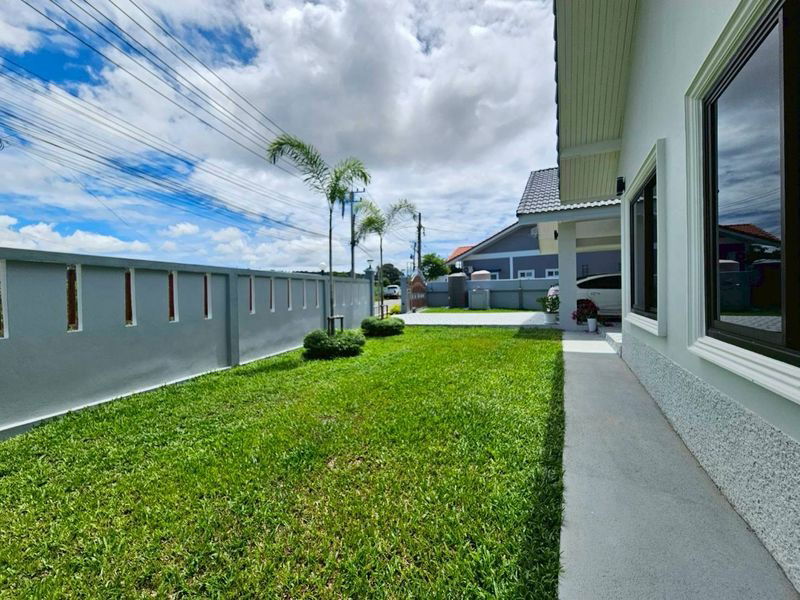 picture Luxury pool villa for sale in Bang Saray area, fully furnished, move in Ready - 16/17