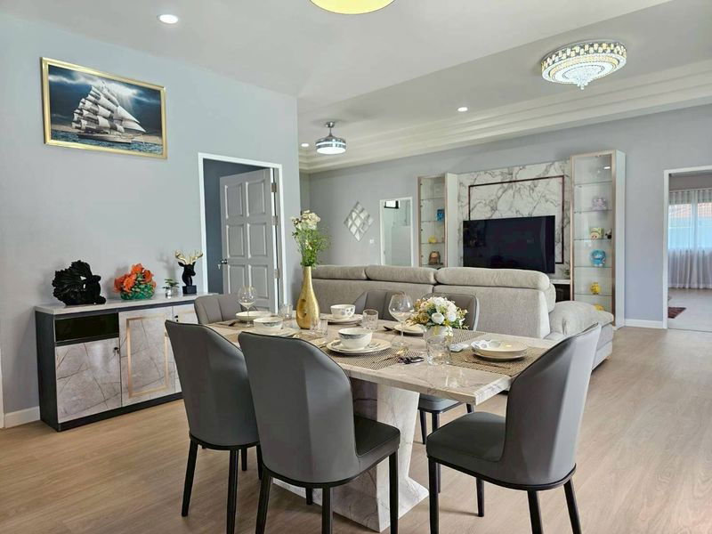 picture Luxury pool villa for sale in Bang Saray area, fully furnished, move in Ready - 7/17