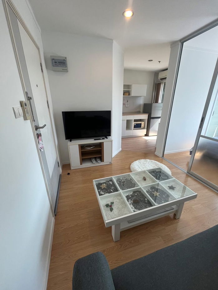 รูป Rent ลุมพินี เพลส ศรีนครินทร์ - หัวหมาก สเตชั่น 26ตรม. เฟอร์ครบ 10,000 บาท - รูปที่ 4/8