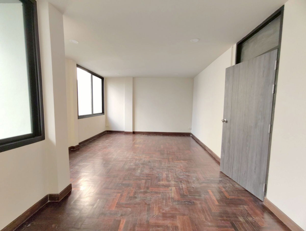 รูป LTHC13712 – Commercial Building for Rent | Thonglor 23 | 450 sqm | 6 Beds 5 Baths | ONLY 140K/Month | อาคารพาณิชย์ให้เช่า ทองหล่อ 23 - รูปที่ 7/16