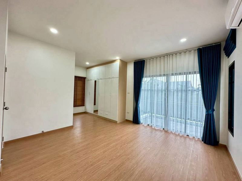 รูป ขายบ้านเดี่ยว 2 ชั้น  กลางเมืองศรีราชา ทำเลดีมาก ใกล้แหล่งชุมชน  - รูปที่ 5/16