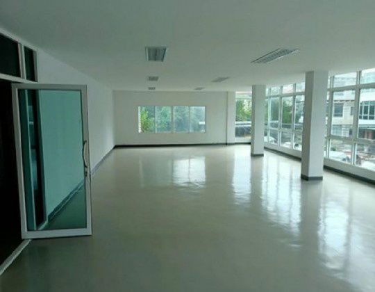 รูป ให้เช่าอาคารสำนักงาน 5 ชั้น ซอยนวลจันทร์ / มีช่องสำหรับใส่ลิฟท์ พื้นที่ใช้สอย 750 ตารางเมตร / เหมาะเป็นสำนักงาน - รูปที่ 6/8