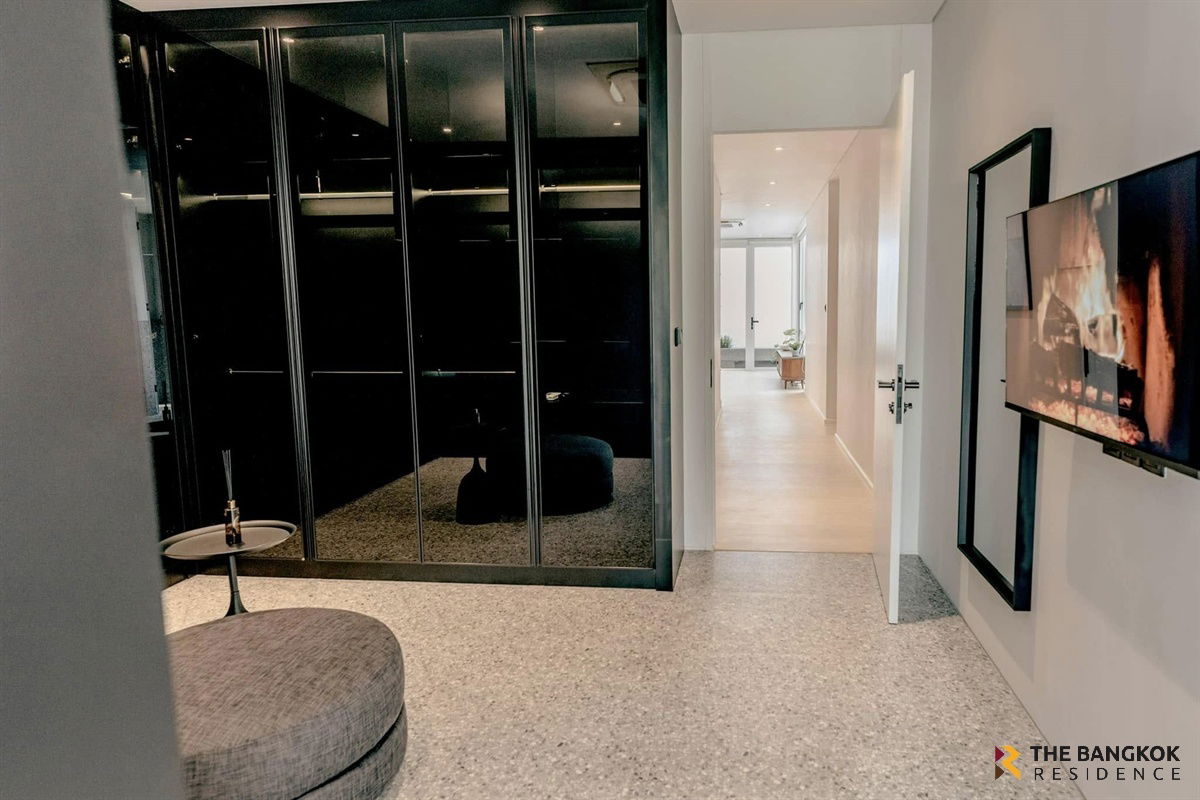 รูป  Rare Unit 💎 บ้านหรู 3 ชั้น พร้อมลิฟต์ ใกล้ Mega Bangna 💎 Luxury Home Office Residence!  - รูปที่ 8/15