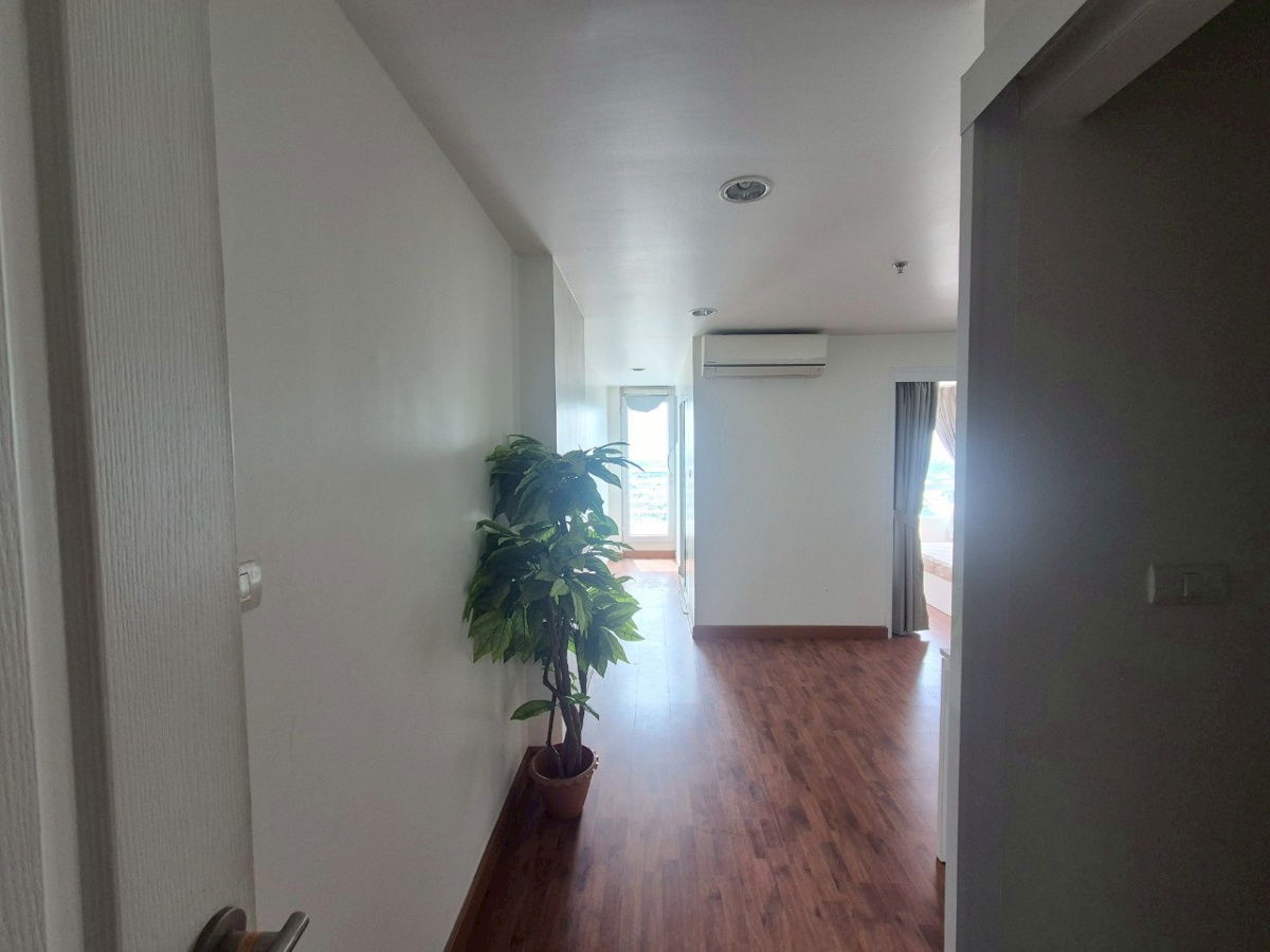 รูป JK 3109677 : แบงค์คอก ฮอไรซอน รามคำแหง - รูปที่ 4/13