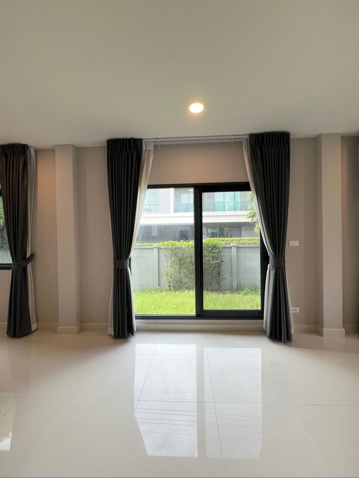 picture 🏡 [For Sale] URGENT SALE – Corner Single House, 3 Bedrooms Centro Ramindra–Chatuchot 2 | Excellent Condition | Ready to Move In   - 5/44