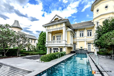 บ้านเดี่ยว เกษตร-นวมินทร์ : The Royal Residence Kaset-Nawamin ผสมผสานความเจริญของศักยภาพทำเล 