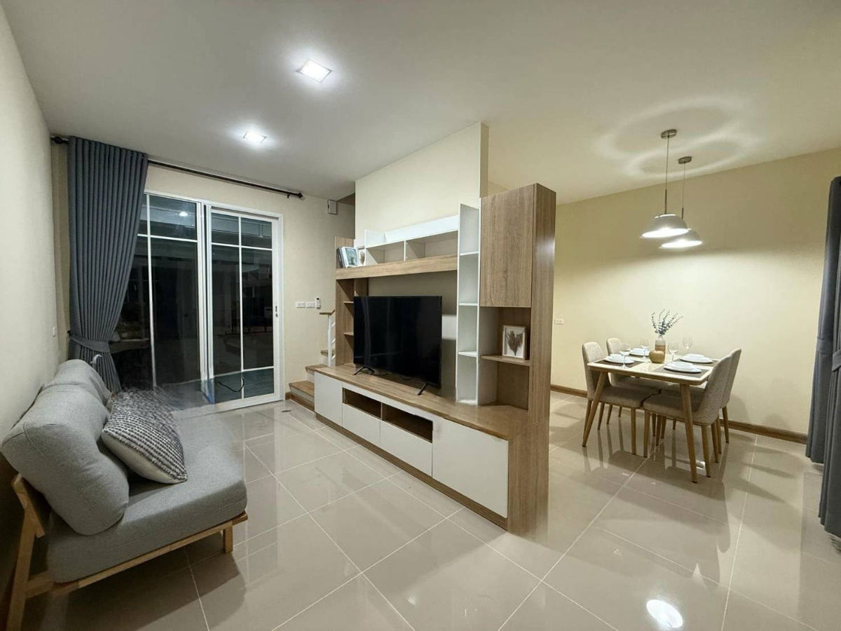 รูป โกลเด้นทาวน์ - รวมโชค 2ห้องนอน 2ห้องน้ำ 113 ตร.ม. (ID:566HR) - รูปที่ 2/13