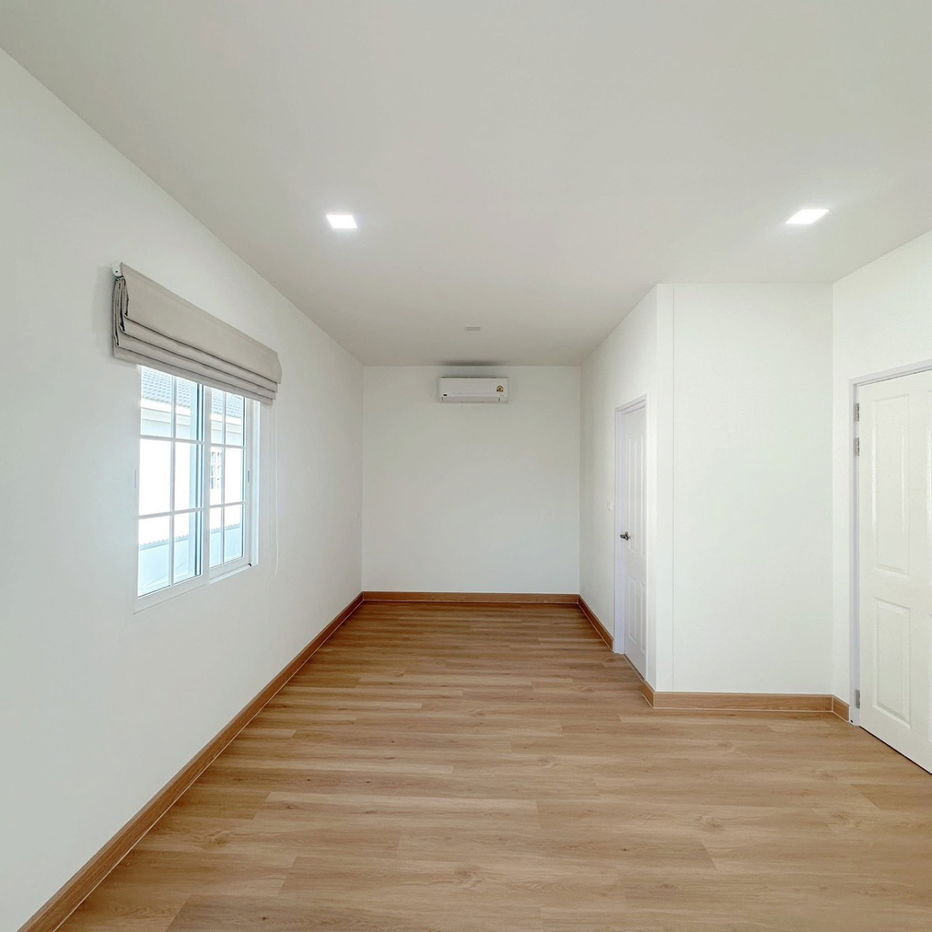 รูป 🏡 For Rent: บ้านเปล่า ใหม่เอี่ยม โครงการ Golden Neo Sukhumvit - Lasalle (สุขุมวิท 113) 4 ห้องนอน 3 ห้องน้ำ ทำเลดี - รูปที่ 9/16