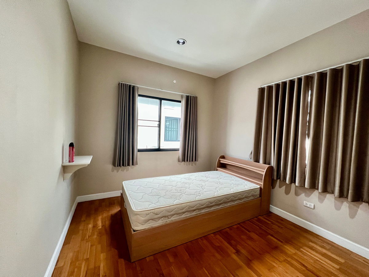 picture **For Sale | Sena Park Ville Ramintra – Wongwaen Move-in Ready Single House with Solar Cell | Near BTS Ramintra KM.9** - 20/29