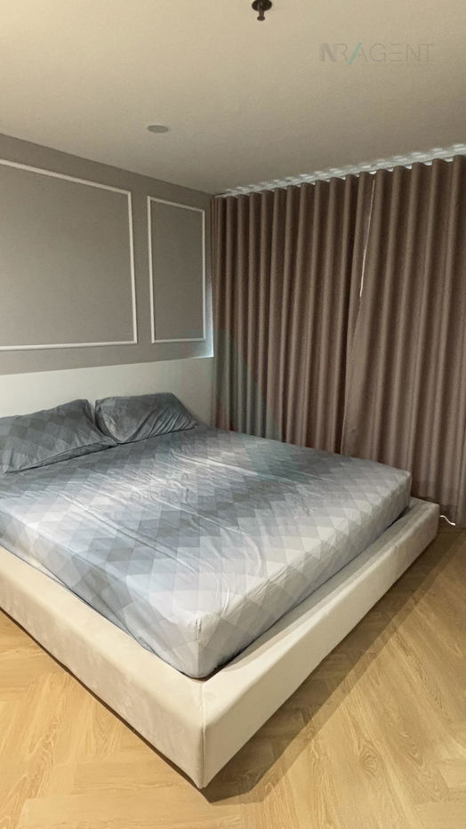 picture For Rent Condo SUKHUMVIT SUITE Building , Floor 18,1 bed room, Room size 42.00 sqm - 4/8