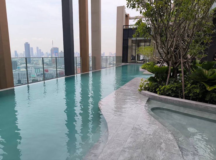 picture ✨ For Rent: Nue District R9 — Only 180m from MRT Phra Ram 9 / Central Rama 9 - 7/16