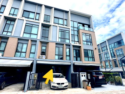 ทาวน์โฮม กรุงเทพมหานคร : SH120025 ขาย ทาวน์โฮม 3.5 ชั้น at Estara Haven พัฒนาการ 20 เชื่อมต่อทองหล่อ-เอกมัย เพียง 8 นาที