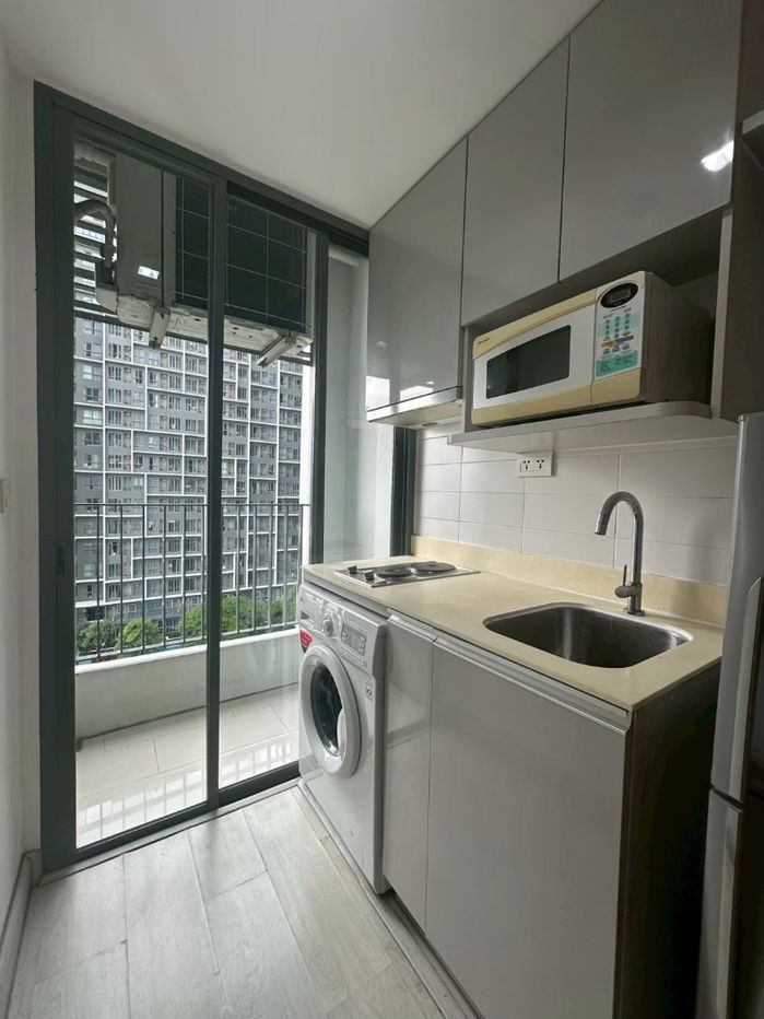 picture 🔥🔥 Room for rent, next to BTS On Nut, "Ideo Mobi Sukhumvit", near Lotus On Nut and Century shopping malls, convenient transportation in this area 🚆 - 6/10