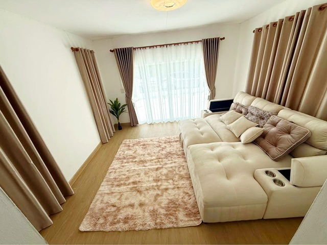 รูป จัดเต็มเฟอร์ฯทั้งหลัง ฟังก์ชันครบ รังสิต-คลองสี่ รร.นานาชาติสยาม 3.5 กม.ขายบ้านเดี่ยวหลังใหญ่ 2 ชั้น 50 ตร.ว. 200 ตร.ม. 3นอน 2 น้ำ - รูปที่ 3/8