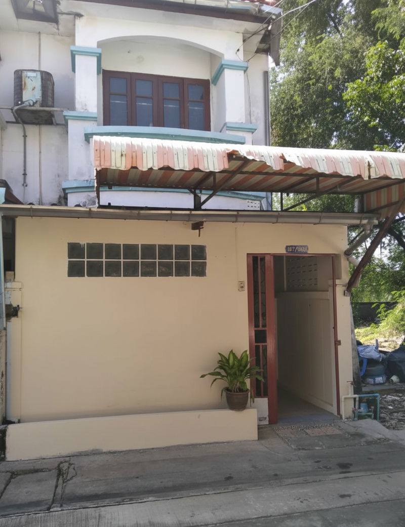 ทาวน์โฮมให้เช่า : ปล่อยเช่า บ้านนริศา บ้านกล้วย-ไทรน้อย บางบัวทอง