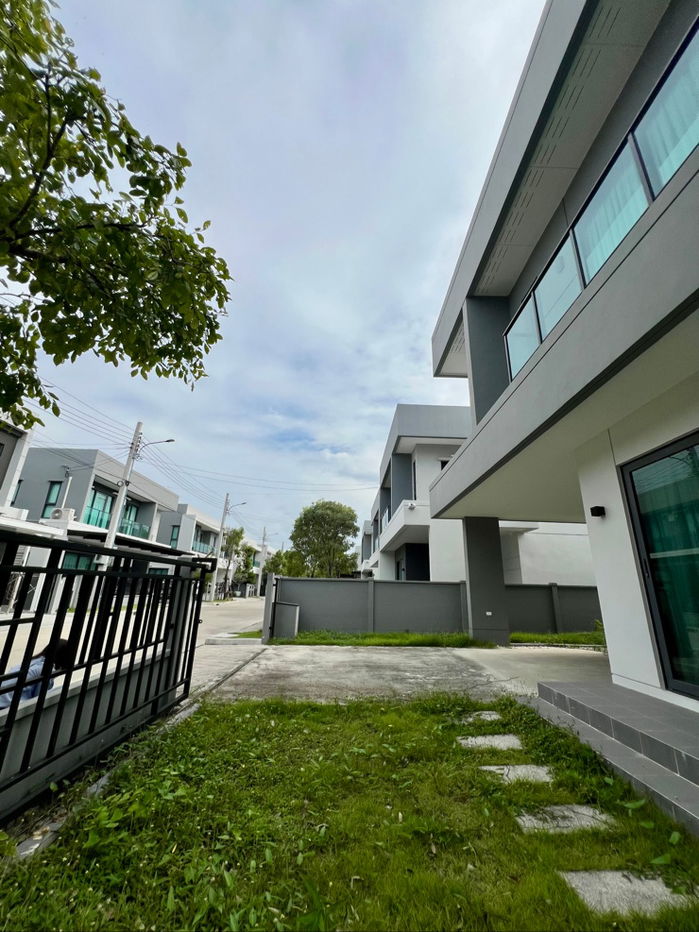 picture 🏡 [For Sale] URGENT SALE – Corner Single House, 3 Bedrooms Centro Ramindra–Chatuchot 2 | Excellent Condition | Ready to Move In   - 23/44