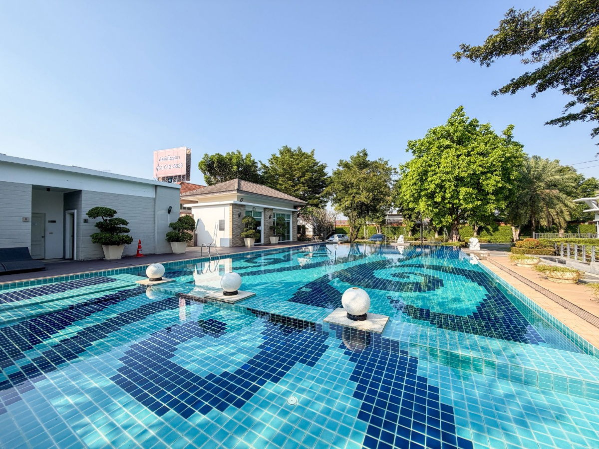 รูป ขายบ้านเดี่ยว 2 ชั้น  บางกอก บลูเลอวาร์ด ราชพฤกษ์-พระราม5-2  ติดถนนราชพฤกษ์ ไม่ต้องเข้าซอย 💕หน้าบ้านไม่ชนใคร ✅รีโนเวทใหม่ทั้งหลัง - รูปที่ 25/27