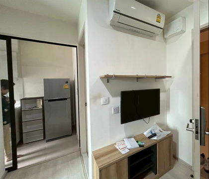 Life Asoke. 1bed 30sqm. Line id: @pfagent