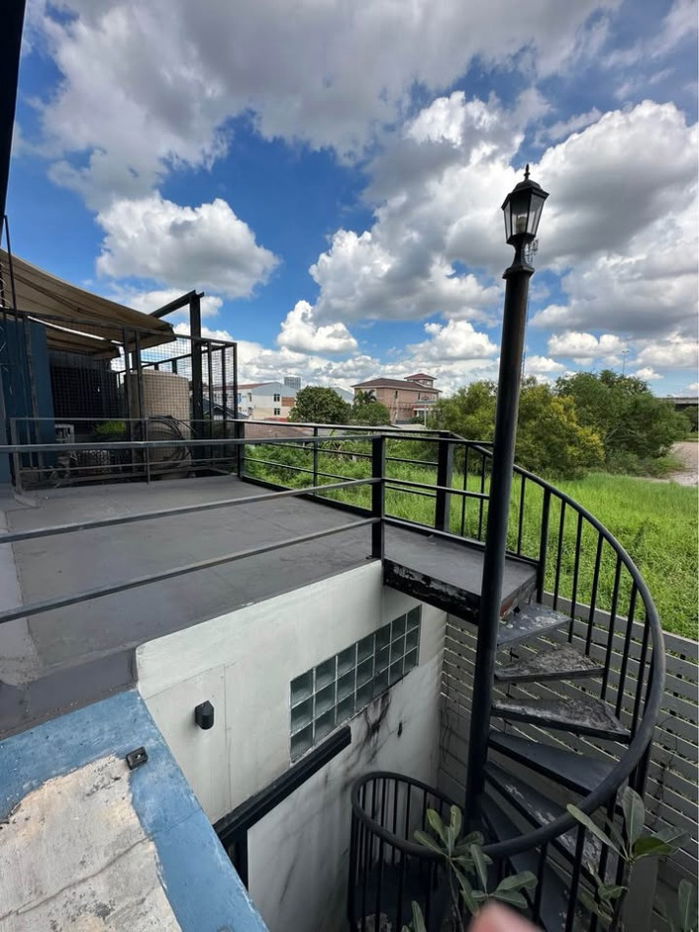 รูป ให้ เช่า Townhome กึ่ง Home Office 3 ชั้น หน้ากว้าง 8 เมตร  หมู่บ้าน Haus35 ไลน์ไอดี ✅ @ibx7531n - รูปที่ 12/12