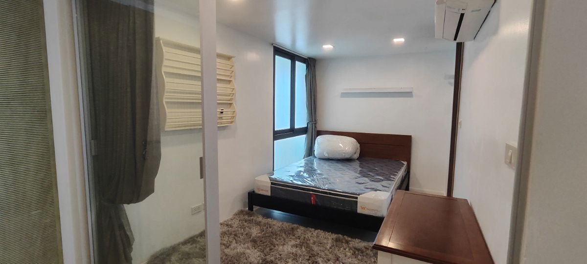 picture Beachfront Condo Pattaya for sale at Water's Edge, Sea View - 3/22