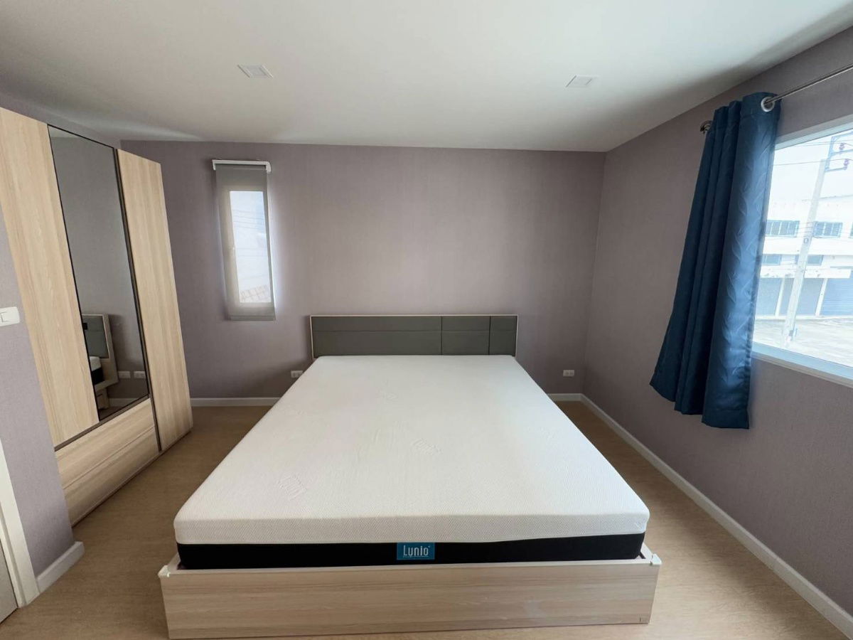 picture 💥CP-9576💥 Premium townhome for rent in Patio Village, Bangna-Wongwaen. Fully furnished and equipped. Ready to move in. 👉 Add Line @expertcondo - 18/21