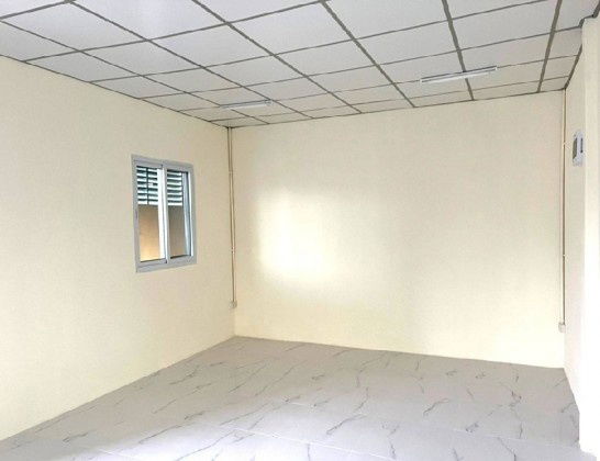 รูป ให้เช่าโกดังพร้อมสำนักงาน พื้นที่ 252 ตารางเมตร ซอยบางกร่าง 12 ถนนราชพฤกษ์ รถหกล้อใหญ่ เข้าออก - รูปที่ 5/8