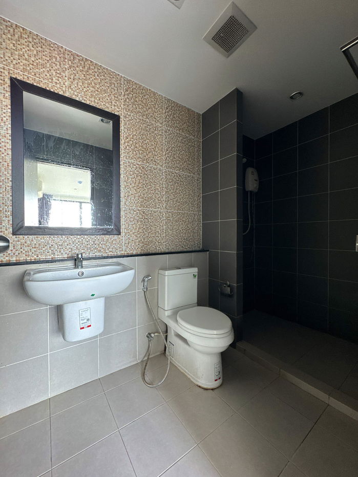 รูป JK 6414899 : จี คอนโด ศรีราชา 1 - รูปที่ 9/10