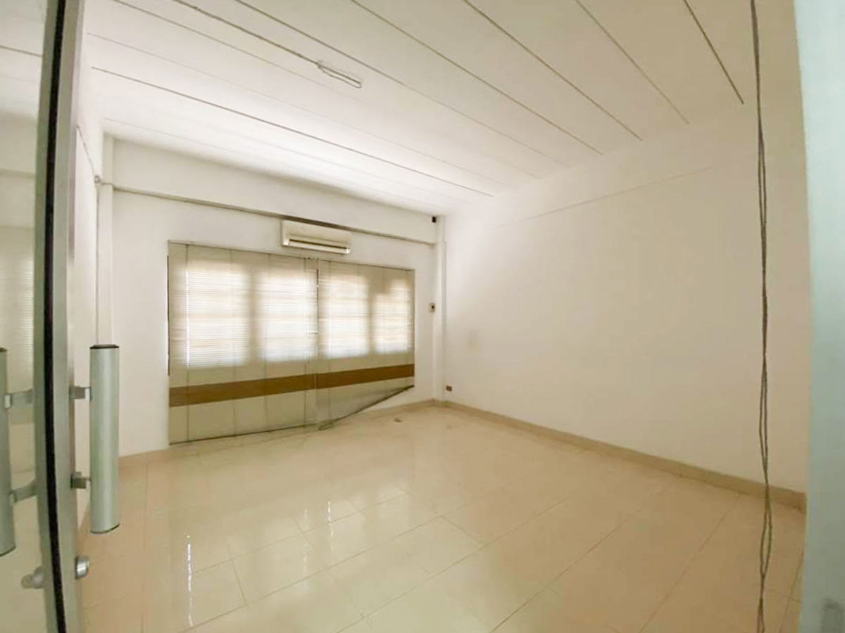 รูป 📍ปล่อยต่อ กำไรตั้งแต่ซื้อ อาคารพาณิชย์ 4.5 ชั้น 2 คูหา หมู่บ้าน สินธร แฮปปี้แลนด์ เพียง 6.1 ล้าน - รูปที่ 15/25