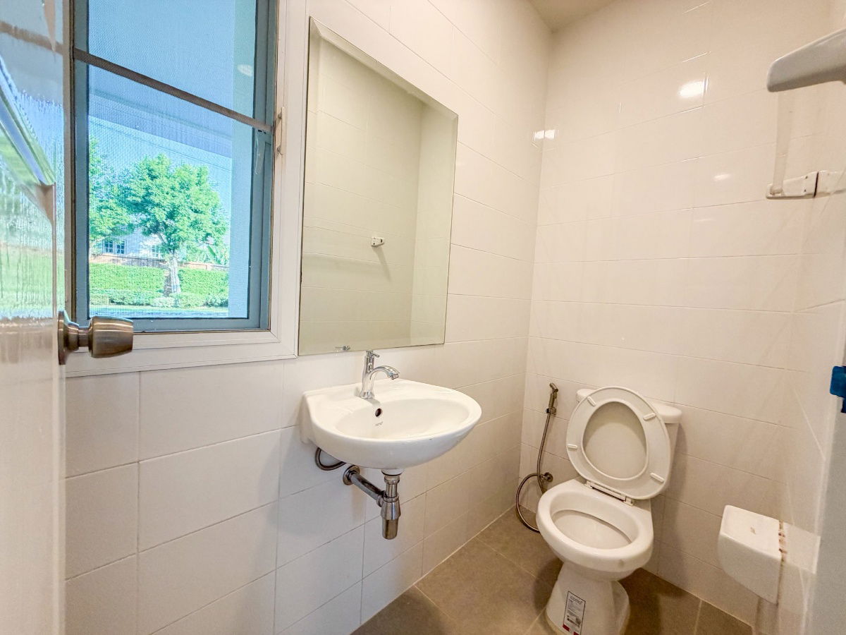 รูป ขายบ้านเดี่ยว 2 ชั้น  บางกอก บลูเลอวาร์ด ราชพฤกษ์-พระราม5-2  ติดถนนราชพฤกษ์ ไม่ต้องเข้าซอย 💕หน้าบ้านไม่ชนใคร ✅รีโนเวทใหม่ทั้งหลัง - รูปที่ 24/27