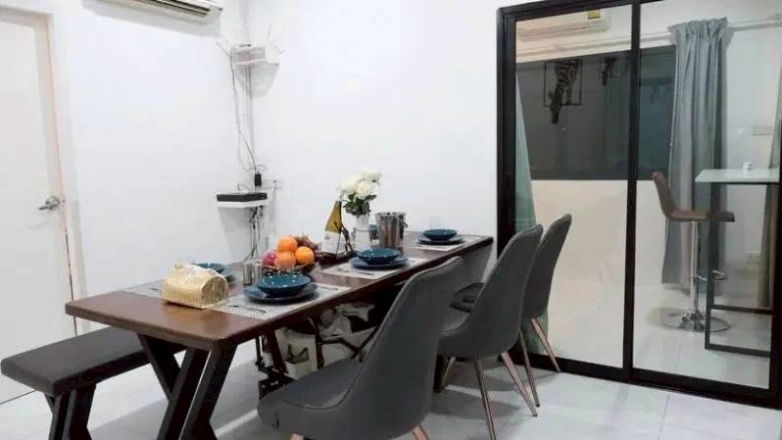 รูป ให้เช่าบ้าน Soi Udomsuk 42 (Sukhumvit 103) 5ห้องนอน 3ห้องน้ำ พร้อมสระน้ำ พร้อมเข้าอยู่ - รูปที่ 4/15